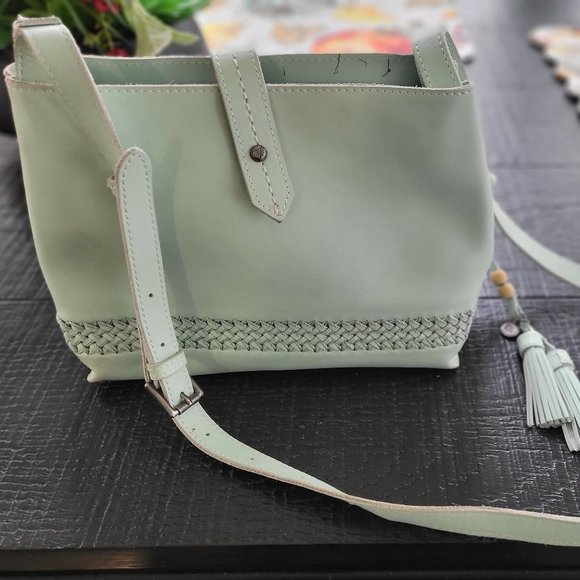 Ladies Crossbody Handbag - Picture 1 of 3